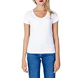Model: Ck Embroidery Stretch V-neck