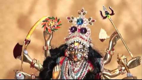 The Himalayan Collections Astadhatu Brass Durga MATA Sringar Idol with Complete Sringar Items -Includes 3 Set of Dress Crown, Wig, Necklace, Bangles, Charan Paduka Tilak (Multicolour, Standard)