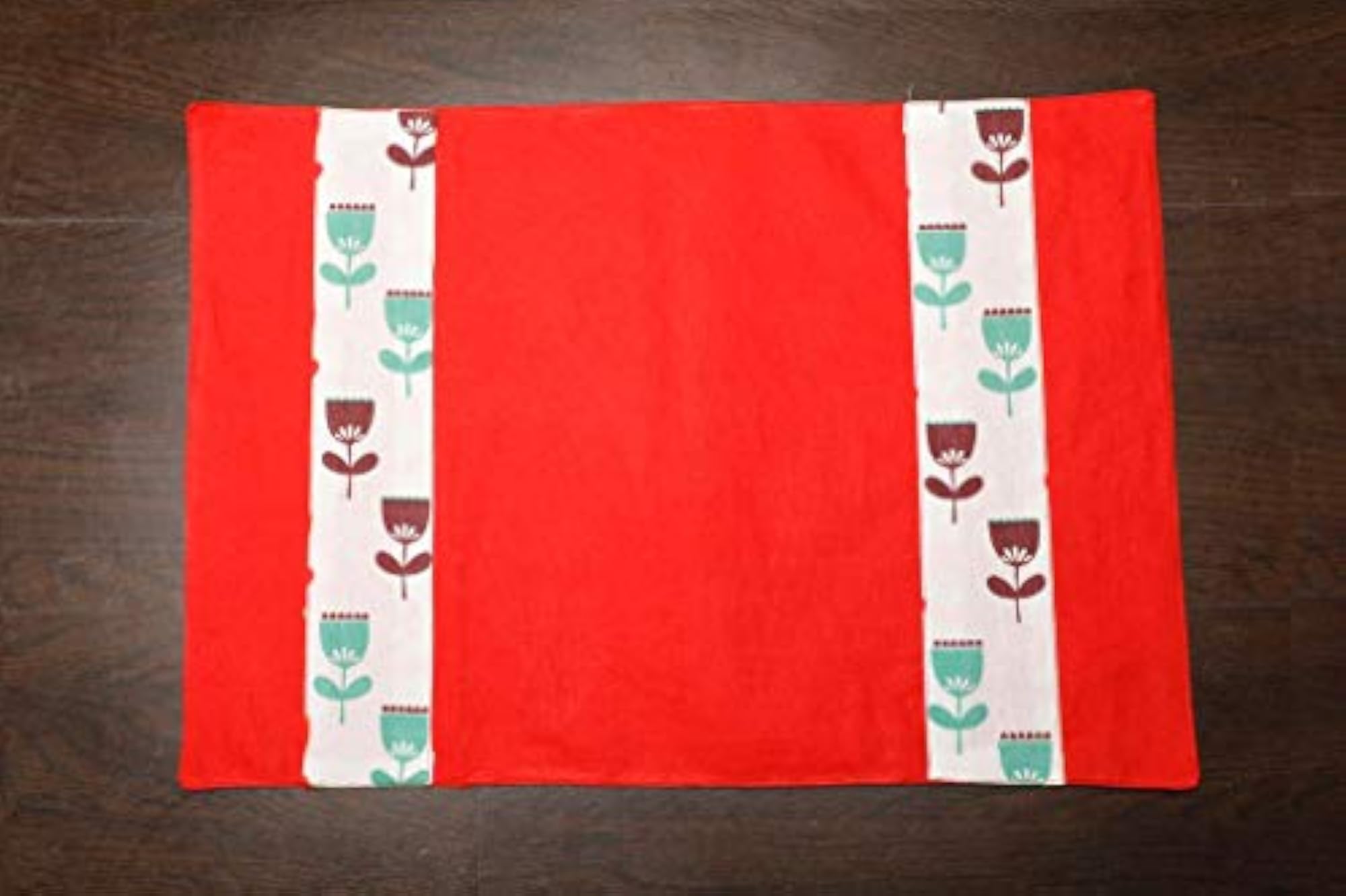 Floral Printed Red Table Cover with Place Mat & Napkin (Pack of 19)