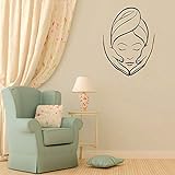 Se adhiere fácilmente, solo se opera con la mano, sin necesidad de herramientas adicionales. Sin mucho esfuerzo y costo puedes decorar y estilizar tu hogar.
