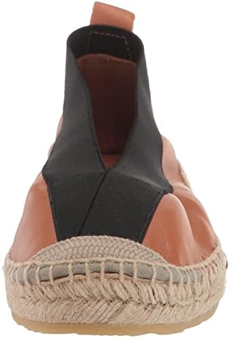André Assous Women's LULU Ballet Flat, Light Cuero, 6 | Image 1