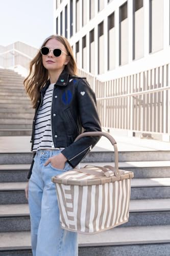 reisenthel carrybag summerstripes coffee – Stabiler Einkaufskorb mit viel Stauraum und praktischer Innentasche – Elegantes und wasserabweisendes Design