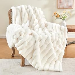 BEDELITE Faux Fur Throw...