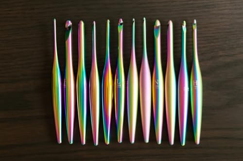 Image of Furls Crochet Hook, Limited Edition Matte Aura Streamline Metal, Ergonomic Handle Crochet Hooks 7 inch (Matte, H - 5.00MM)