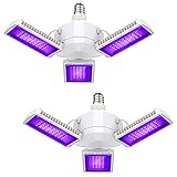 【Innovatives Design】: Entworfen mit 3 UV Seitenleuchte für maximalen Abstrahlwinkel von 360°und breiter Beleuchtungsfläche, damit können die Wände in Raum gleichzeitig beleuchtet werden und benötigen Sie nicht, für Schwarzlichteffekt mehr UV Strahler nur mit Abstrahlwinkel von 120°auszustatten. Zudem lässt sich 3 Panel von der UV Lampe jeweils um 90 Grad verstellen, dadurch wird es ermöglichen, den Beleuchtungswinkel des Lichts an die gewünschte Position anzupassen.