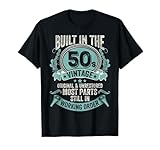 Sind Sie auf der Suche nach einem besonderen Geschenk für Männer, Frauen? Dieses eingebaute 50er-Jahre-Design ist perfekt für jeden. Ideal für diejenigen, die 1950 geboren sind und den Vintage-Stil lieben und an ihren besonderen Meilenstein zum Geburtstag, Vatertag, Muttertag erinnern möchten.
