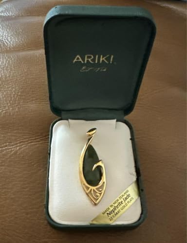 翡翠 ジェイド ペンダントトップ ニュージーランド マオリ ゴールド グリーン