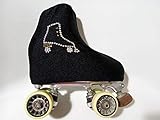Su misión es, ademas de decorar sus patines, proteger las botas de golpes y rozaduras para que se mantengan nuevas.