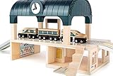  Bavaria Home Style Collection Holzeisenbahn - Holz Eisenbahn - Aus robustem Holz gefertigt, lässt er Sich mit Allen handelsüblichen Eisenbahnen kombinieren (Bahnhof mit Schienen)