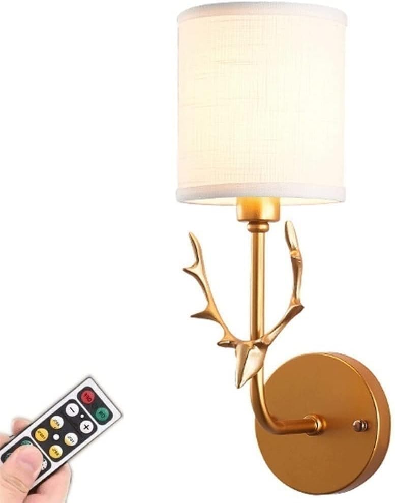 Apliques con pantalla de tela blanca para lectura nocturna en pasillos y salones elegantes