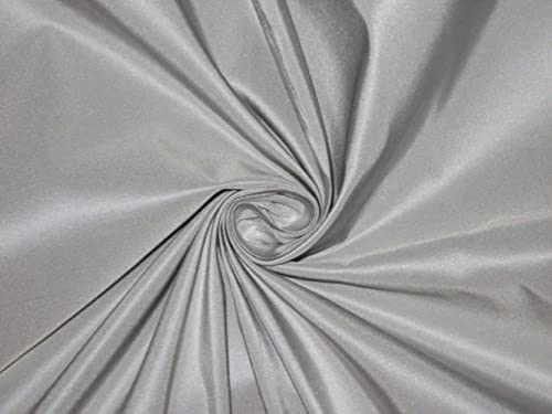 Tissu taffetas de soie bleu poudré sans plis mous pour robe bal