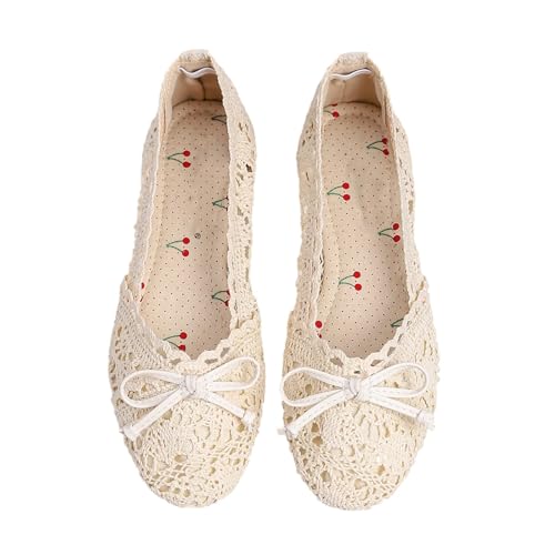 Ballerines en dentelle légères contre les pieds chauds en été