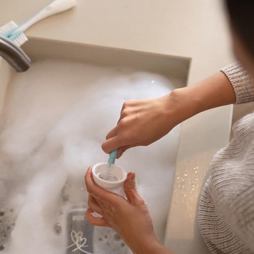 NUK Twist Flaschenbürste mit Schwamm und integrierter Saugerbürste | mit ergonomischen Griff | für Flaschen und Sauger | 1 Stück