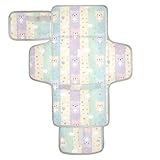 Changement de couche à tout moment, n'importe où : notre matelas à langer pour bébé avec un oreiller intégré est votre partenaire ultime. Que ce soit à l'intérieur ou à l'extérieur, ce matelas à langer vous permet de changer la couche de votre bébé sur n'importe quelle surface plane