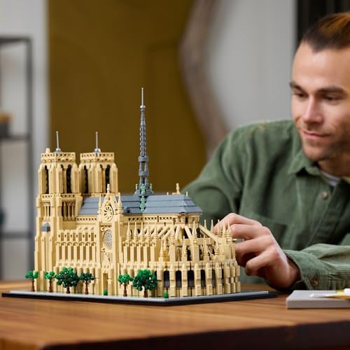 LEGO Architecture Mimari Simgeler Koleksiyonu: Notre Dame Katedrali 21061 - Seyahat, Mimari ve Tarih Meraklısı Yetişkinler İçin Koleksiyonluk ve Sergilenebilir Model Yapım Seti (4383 Parça) - Görsel 5