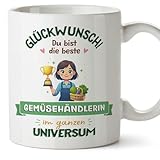 Mugffins Tassen/Becher mit Spruch für GEMÜSEHÄNDLERIN Frau - Auf Deutsch - Bester im Universum, Trophäe - 11 oz / 330 ml - originelles und lustiges Geschenk Mitarbeiter