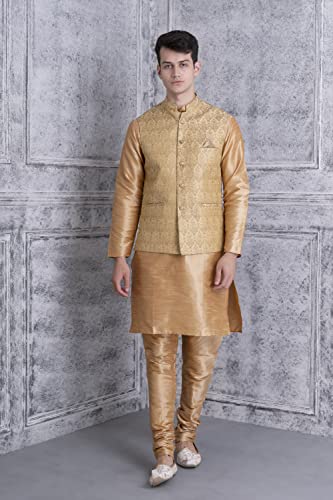 Image of Ethluxis Men's Silk Blend Kurta Set