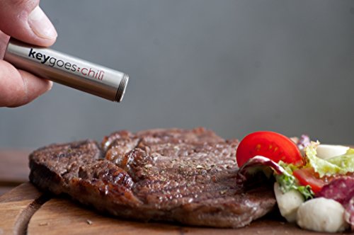 Foto von Chilimühle als Schlüsselanhänger mit Habanero und Bhut Jolokia - KEYGOES CHILI - Gadget für Männer - Sehr scharf Chili (HIGH Heat)