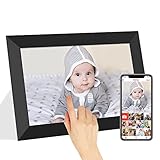 🌑 Compatible con la aplicación Frameo: disponible para Android e iOS, la aplicación móvil Frameo facilita compartir fotos y videos. Simplemente conéctelo, conéctese a Wi-Fi, descargue la aplicación Frameo, ⛈️ siga las instrucciones y envíe fotos o videos cortos al marco de fotos en cualquier momento y en cualquier lugar. y su familia también puede enviar fotos/videos después de obtener su permiso.