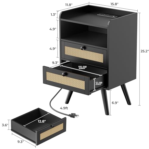SUPERJARE 2 Drawer Night Stand with Charger Station, Boho Rattan Nightstand Set of 2, 25.2 Inch Tall Bed Side Table with Solid Wood Feet, End Table, Open Storage, Synthetic Rattan, for Bedroom, Black