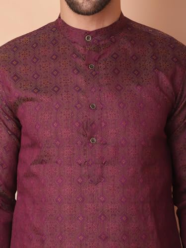 Image of Jompers Silk Men's Regular Fit Woven Design Kurtas