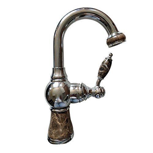 Mitigeur de cuisine antique en laiton pour évier rétro et élégant