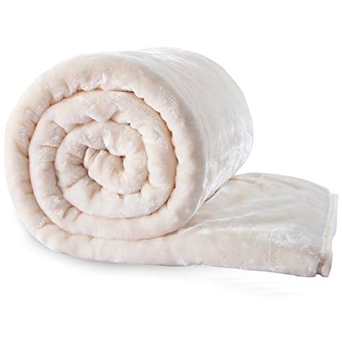 Egypto Fleece Blanket - Extra Soft Fur Brush Fabric, Super Warm Bed Throw, Lightweight Sofa Blanket, Easy Care (King (200cm x 240cm), Cream) Cover