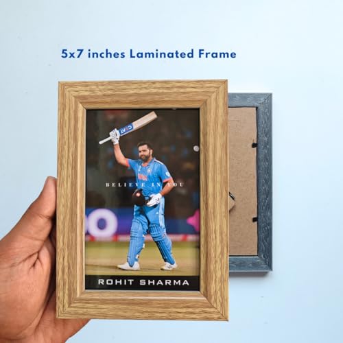 Image of TenorArts Gift Box Merchandise - 5x7 Inches Laminated Photo Frame,1 Keychain, 1 Badge, 4 4x6 inches Posters, Shapecut Stickers - 5 items in 1 Box | Perfect for Gifting Cricket Fans