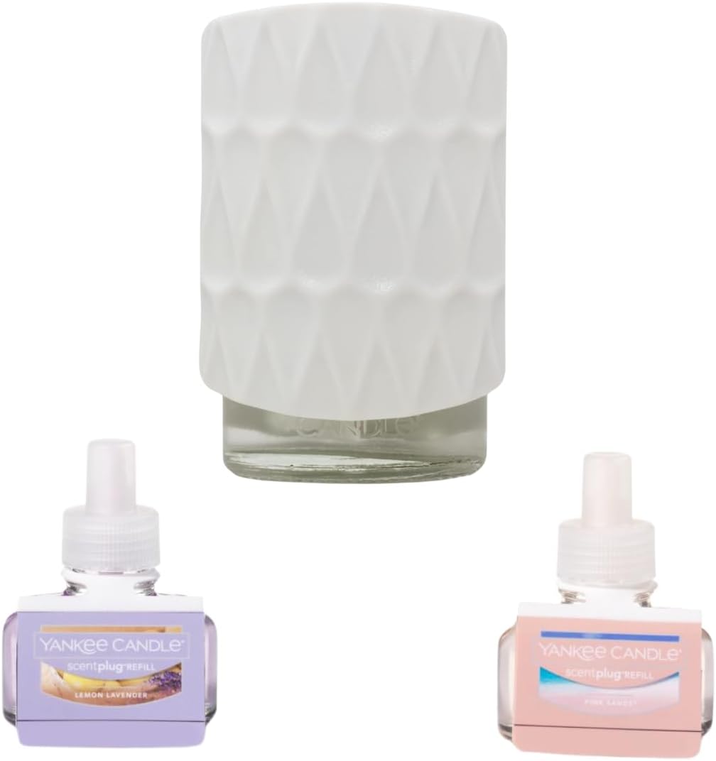 Yankee Candle Winter Forest Variety Pack - Scent Plug Diffuser Twinkle Home With Light Sensor, Scent Plug Refill Snow Globe Wonderland and Balsam & Cedar Variety Pack