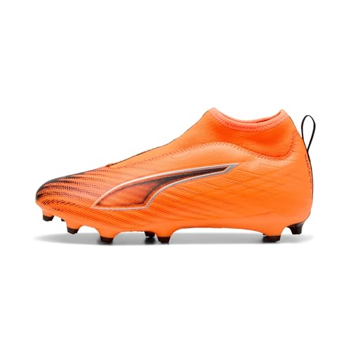 Botas de fútbol PUMA Ultra 6 Match+ LL FG/AG con diseño sin cordones para mayor velocidad