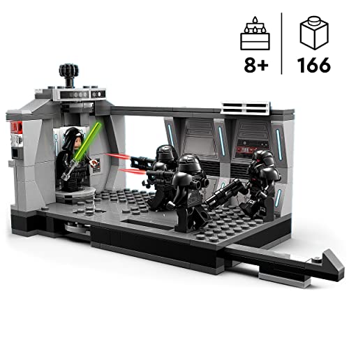 Star Wars l’Attacco del Dark Trooper, Giocattolo Costruibile da Collezione Guerre Stellari, Scena da The Mandalorian Stagione 2 con Minifigure di Luke Skywalker con Spada Laser 75324 - Lego - Immagine 2