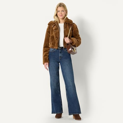 Image of Amazon Essentials Women's Oversized-Fit Cropped Faux Fur Jacket with Collar