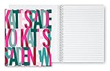 El cuaderno de espiral está cubierto con un divertido diseño de logotipo en capas rosa y azul que te mantendrá en la tarea con estilo