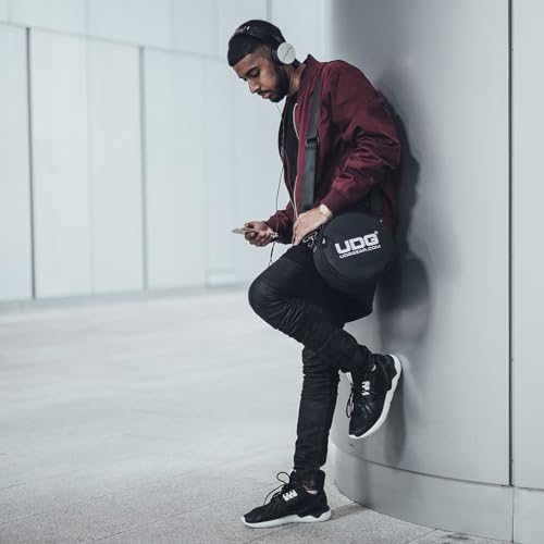 Sac Casque DIGI Noir UDG GEAR protégeant vos accessoires audio