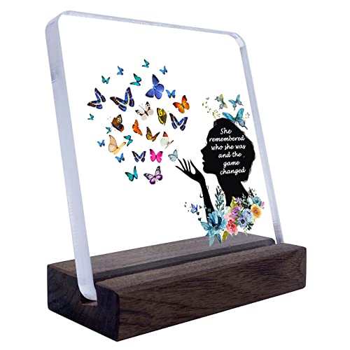 Cswljs Home Office Desk Decor Sign She Remembered Who She Was And The Game Changed Storm Girl Gifts For Women Coworker Inspirational Farmhouse Decor Cute Office Tabletop Decor For Women Gifts #TOP13