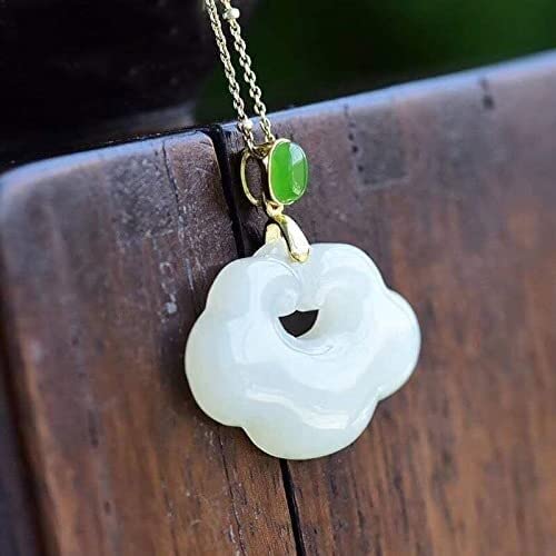 天然翡翠　ヒスイ　白菜細工　ペンダントトップ　ネックレス　K14　アンティーク 天然翡翠ヒスイ白菜細工ペンダントトップネックレスK14アンティーク