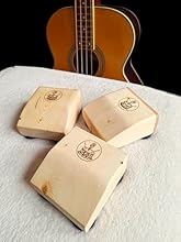 Creates a hand-clap or snare-like effect when tapped Gigbag friendly size and weight Plug and play directly into your amplifier / mixer Feedback resistant Creep-resistant rubber feet No batteries required Search for ‘Rhyth-Mic S1 Stompbox sound demo’...