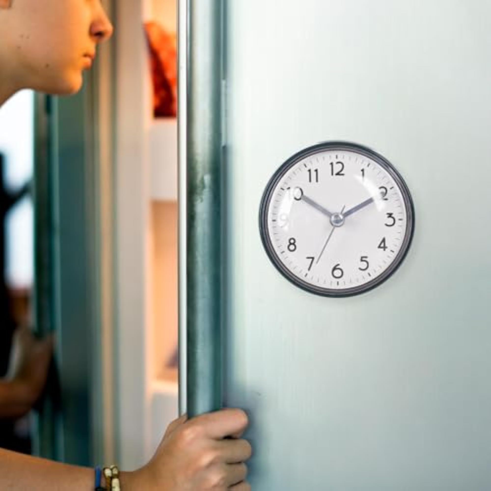 Waterproof Suction Cup Wall Clock, White and Green