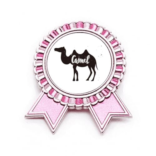 Broche chameau en métal rose et émail noir et blanc de qualité M