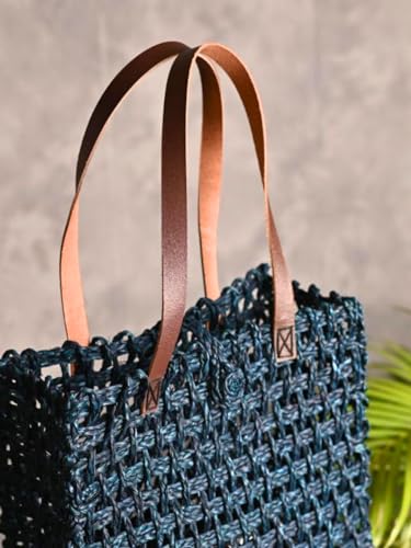 Image of KADAM HAAT Handmade Sabai Grass Lunch Bag (Neer)