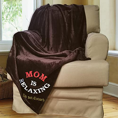 Plaid brodé en Anglais pour Maman. Mom is Relaxing do Not Disturb Cover