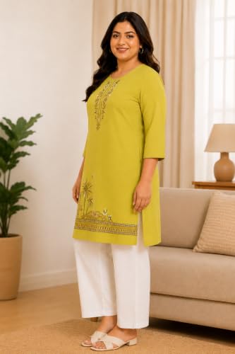 Image of RYSH Women's Plus Size Printed Kurta | Round Neck | 3 /4 Sleeve | Relaxed Fit