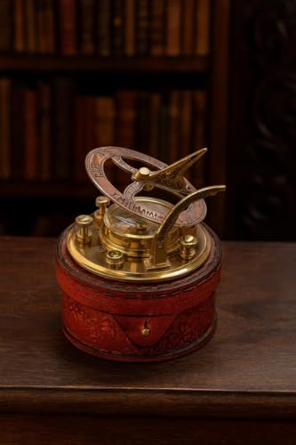 Brass Gilbert Sons Sundial Compass con estuche de cuero 4 pulgadas, Día del Padre, Día de la Madre, Graduación, Regalos para hombres miniatura 4