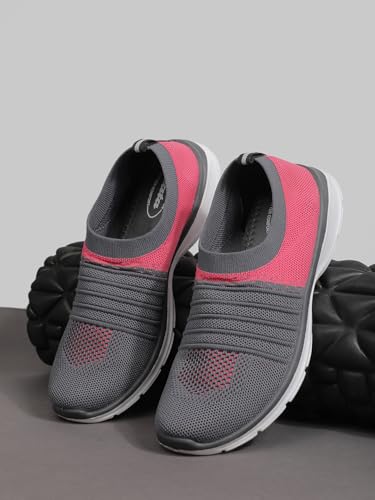 Image of Bata Girls Canvas Pull On Walking Shoes
