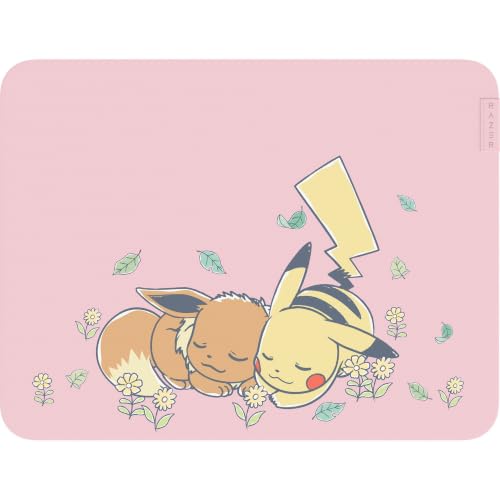 Razer Gigantus V2 Medium Pokémon Pikachu & Eevee - Tapis de Souris de Jeu Souple pour Plus de Vitesse et de contrôle - Surface en Microfibre - Mousse Caoutchouc épaisse - 360 x 275 x 3 mm