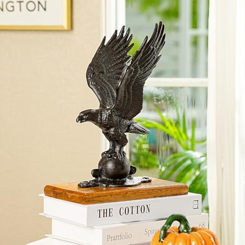 Estatua de águila voladora de hierro fundido para decoración miniatura 3