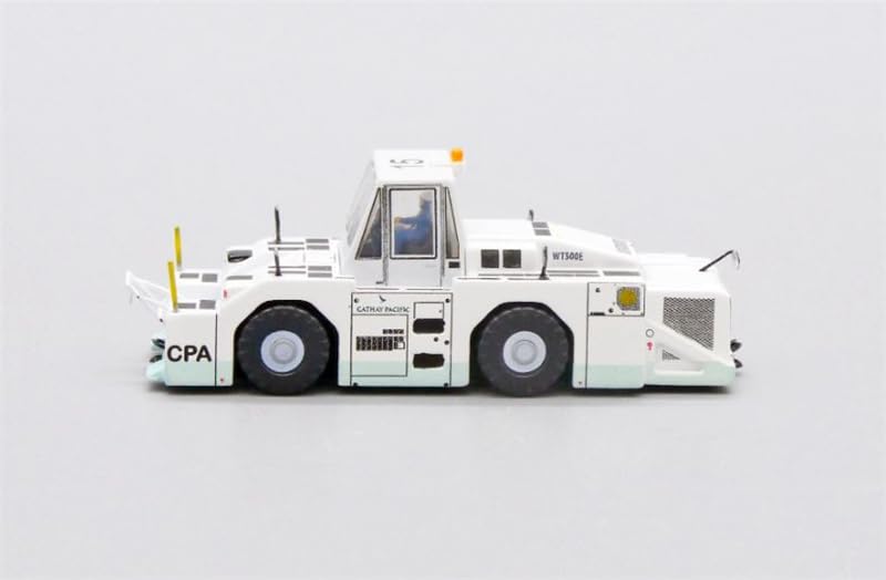 Amazon.co.jp: JC Wings 1/200 完成品 WT500E Airport Tug Truck