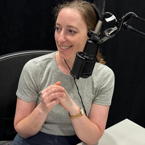 Page de couverture de #66 Demystifying Science Communication with podcaster Rose Rimler