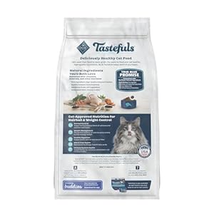 Blue Buffalo Tastefuls Grownup Dry Cat Meals for Weight Administration & Hairball Management, Made within the USA with Pure Elements, Hen Recipe, 7-lb. Bag