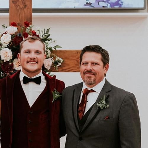 Couverture de Husker Hopeful joins the Pod